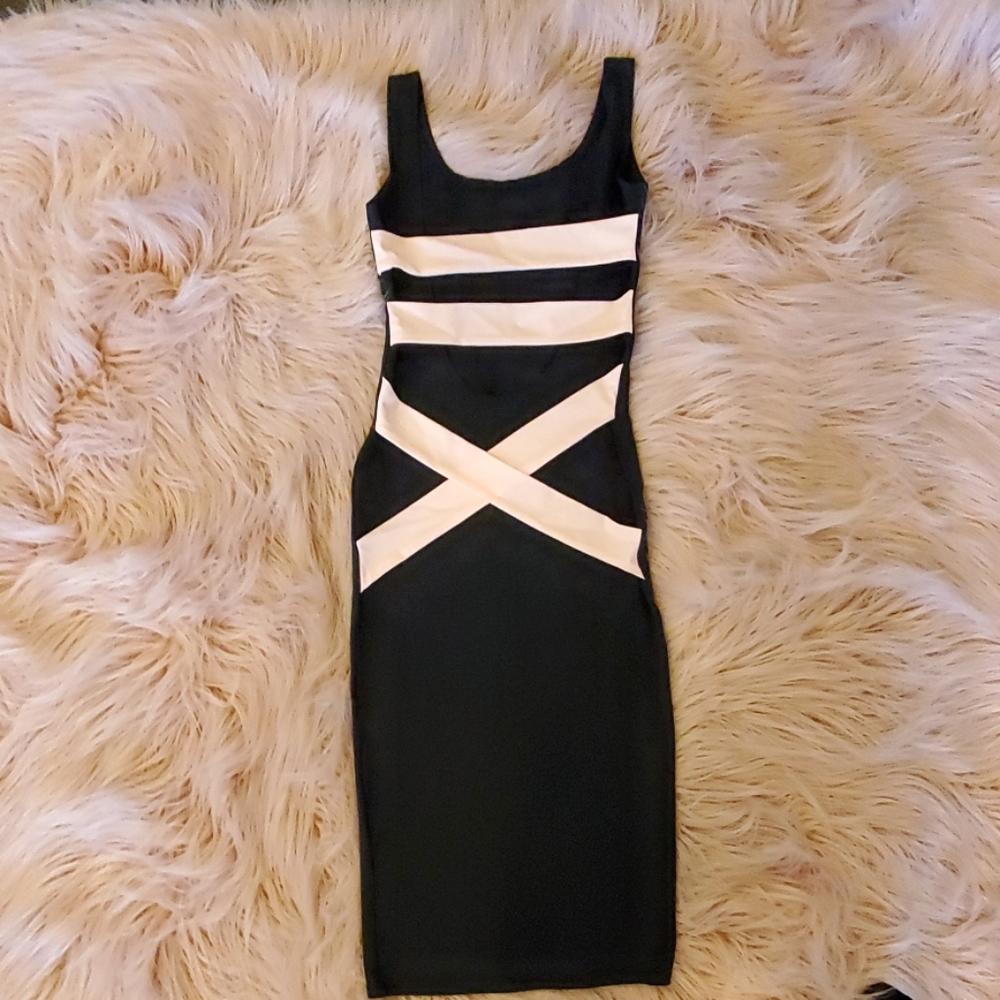 Quontum London Dress